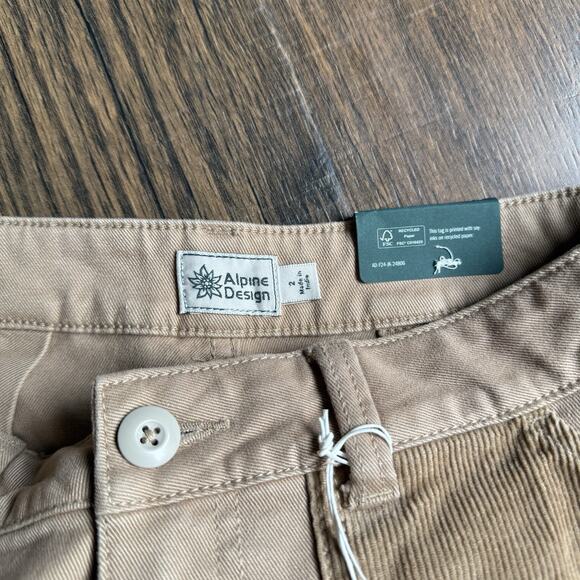 NWT Alpine Design Women’s Shorts Size 2 Tan High Rise 5” Corduroy Patch - Picture 3 of 7